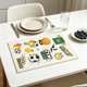 thumbnail image 1 of Mantel Individual con Temática de Fútbol, con Diseños de Balón, Trofeo y Portería: Mantel Antideslizante y Resistente Al Calor para Niños y Aficionados Al Deporte., 1 of 7