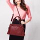thumbnail image 4 of Bolso de hombro femenino de gran capacidad de pu, bolso de viaje para trabajar, bolso de mensajero simple, 4 of 5