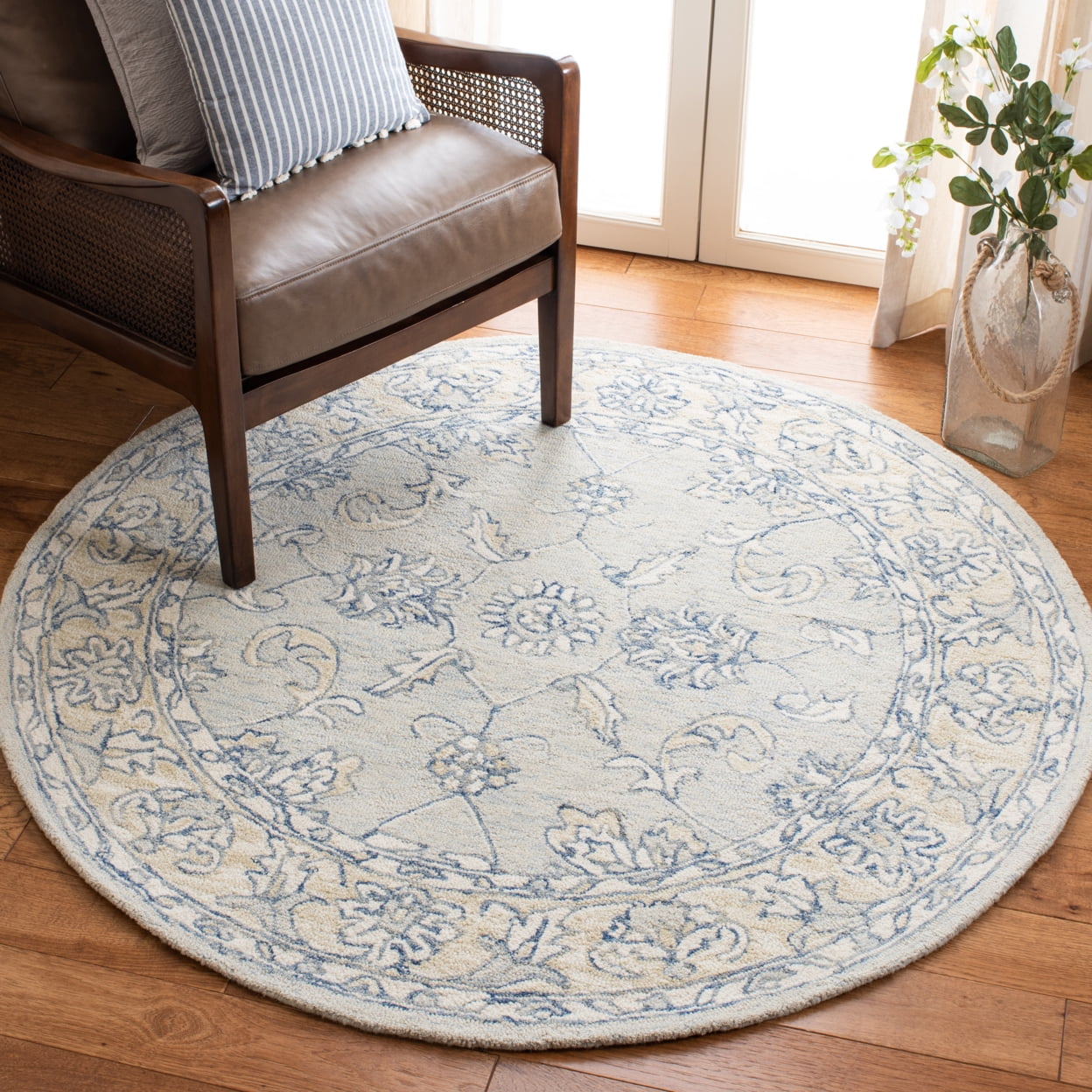 SAFAVIEH Micro-Loop Calista Floral Bordered Wool Area Rug, Blue/Beige, 4' x 6'