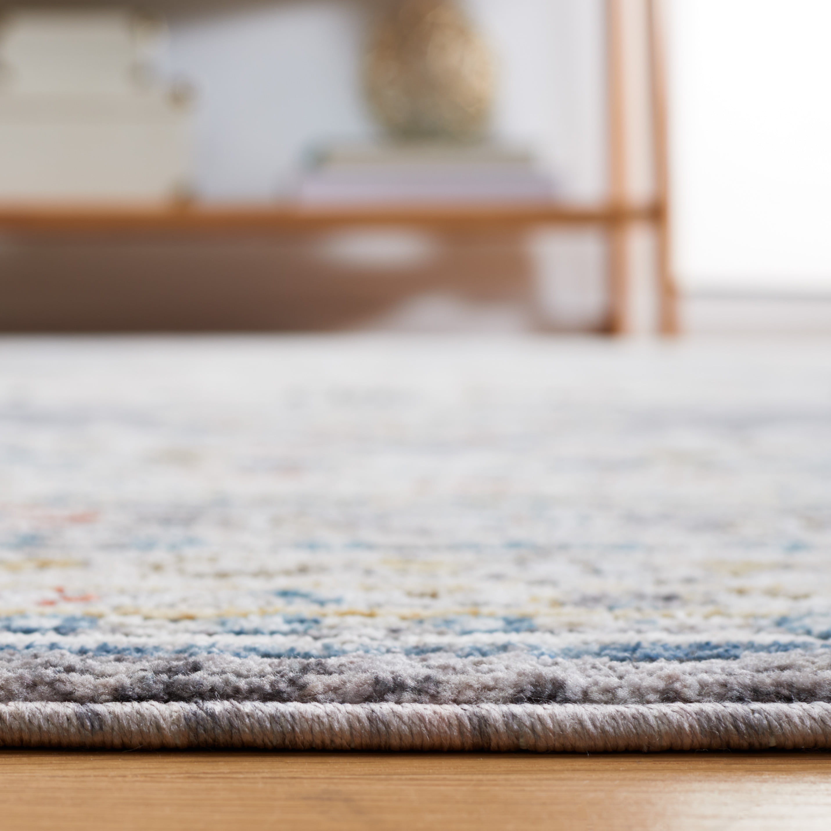 SAFAVIEH Sierra Isidora Medallion Area Rug, Ivory/Grey, 6' x 6' Round