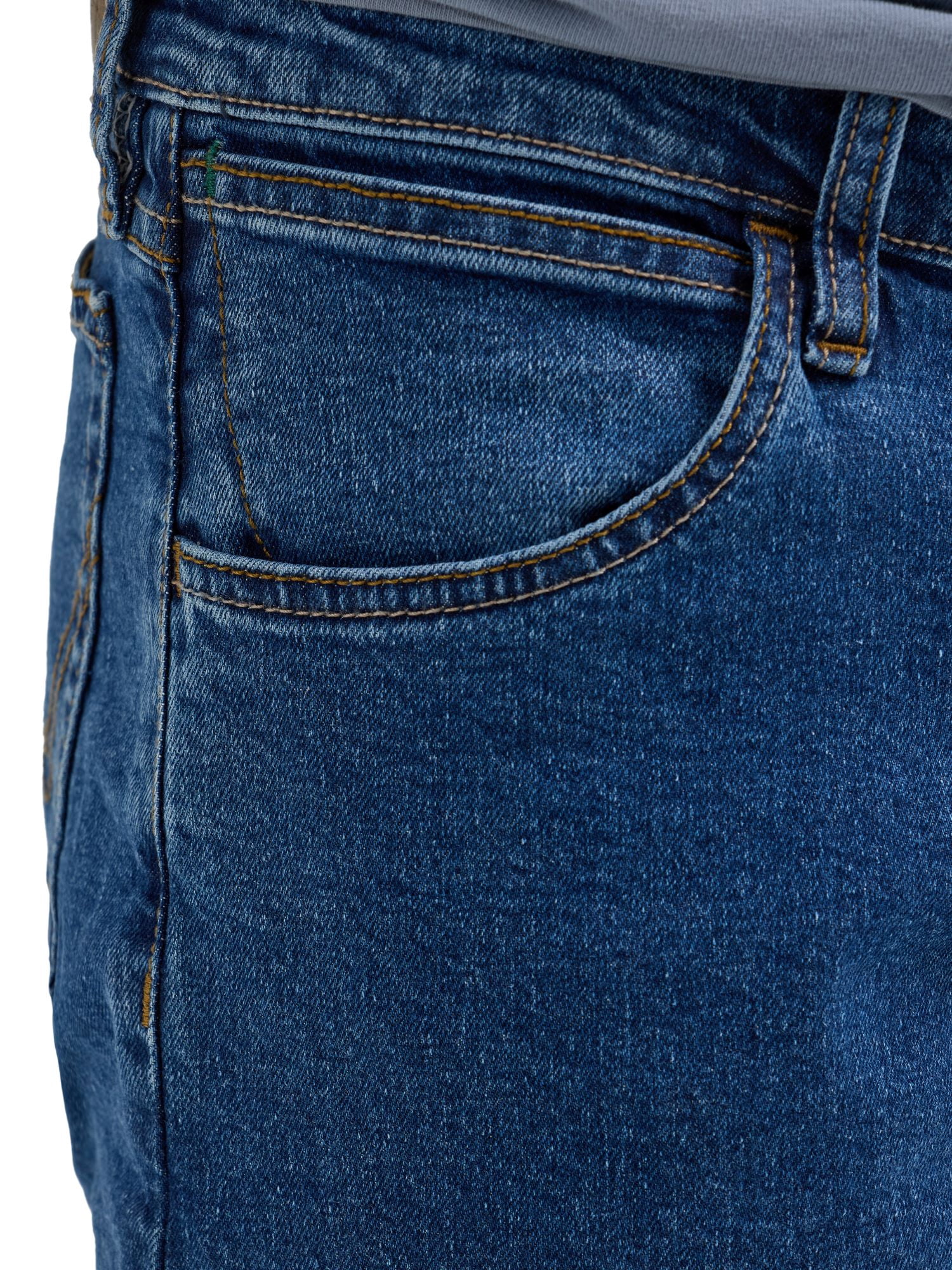 Wrangler® Men's Accelerating Circularity Straight Fit Jean