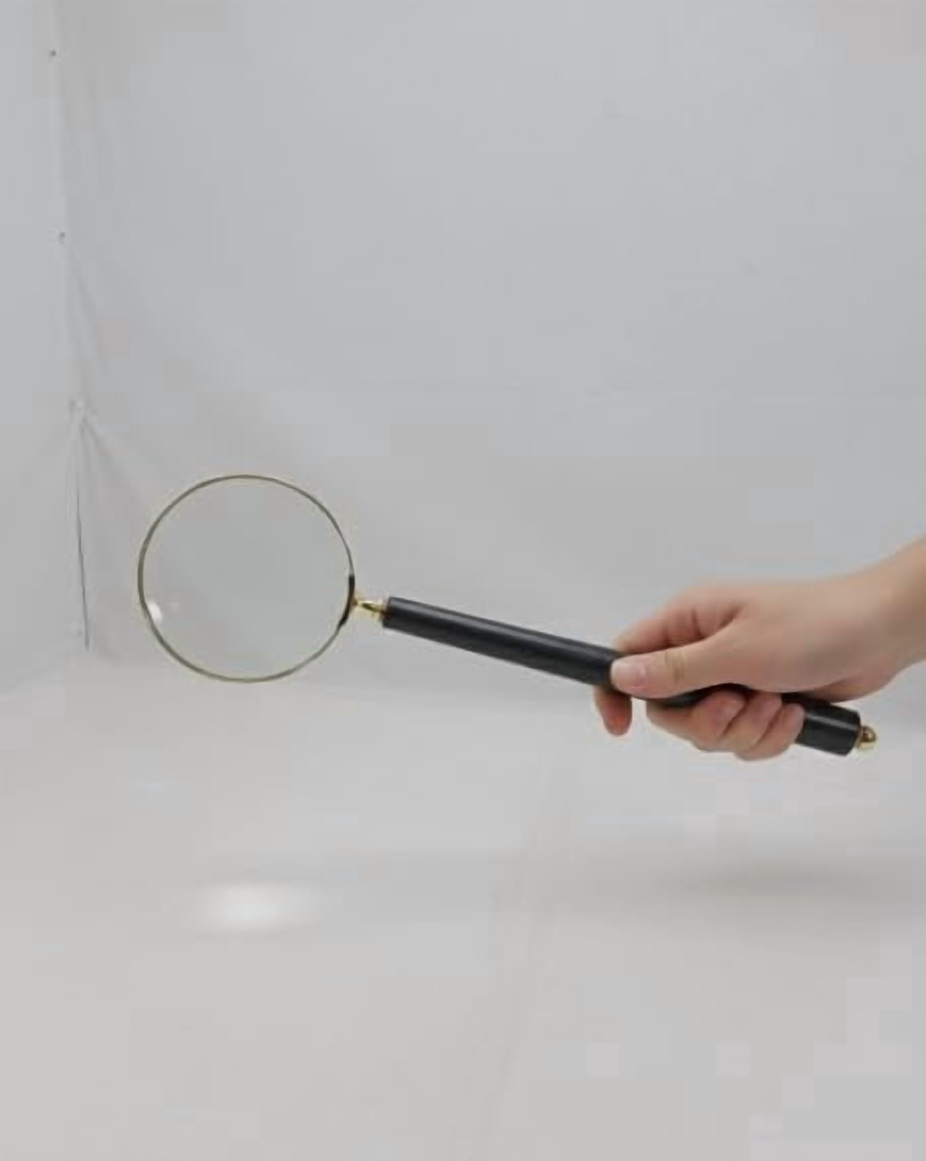 Maritime treasures Handheld Magnifying Glass for Reading | Classic Glass Lens Magnifier with Handle