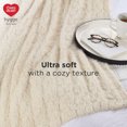 thumbnail image 4 of Fil Red Heart® Hygge™, Acrylique-Nylon #5 Encombrant, 5oz/141g, 132 Verges, 4 of 8