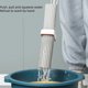 thumbnail image 5 of Mopa plana húmeda en seco de doble uso | Cabezal de pegamento de rebote automático | Apretón de manos libres | Poste retráctil desmontable | Súper absorbente | 120x33x5cm | 1 fregona blanca, 5 of 9