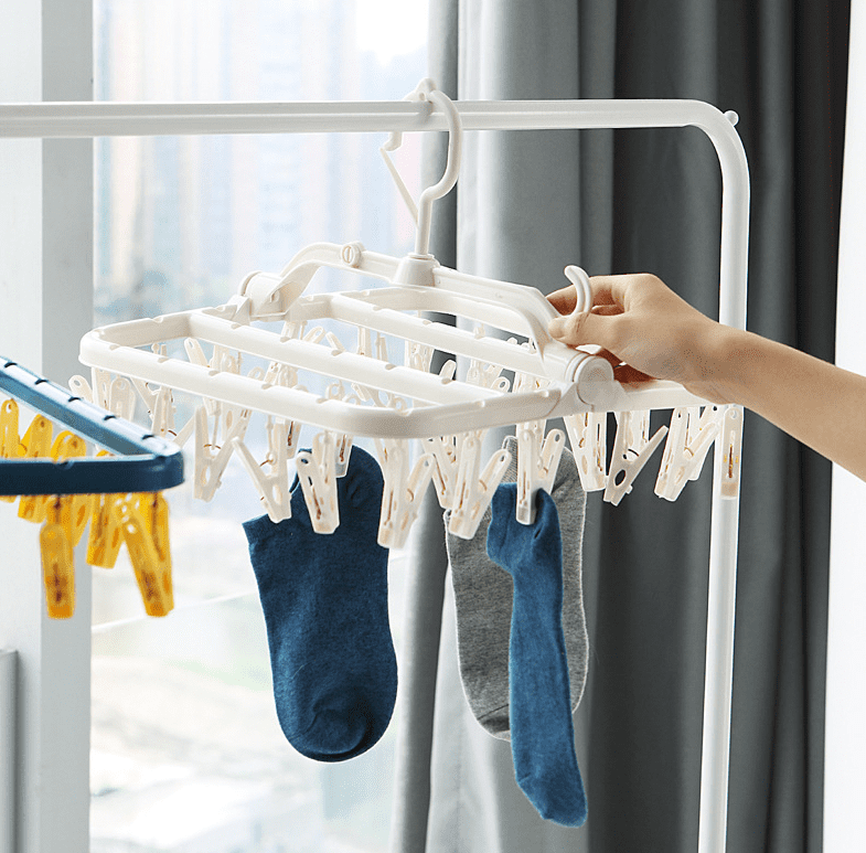 2xTravel Folding Non-slip Clip Drip Hangers for Baby Clothes Socks Laundry 
