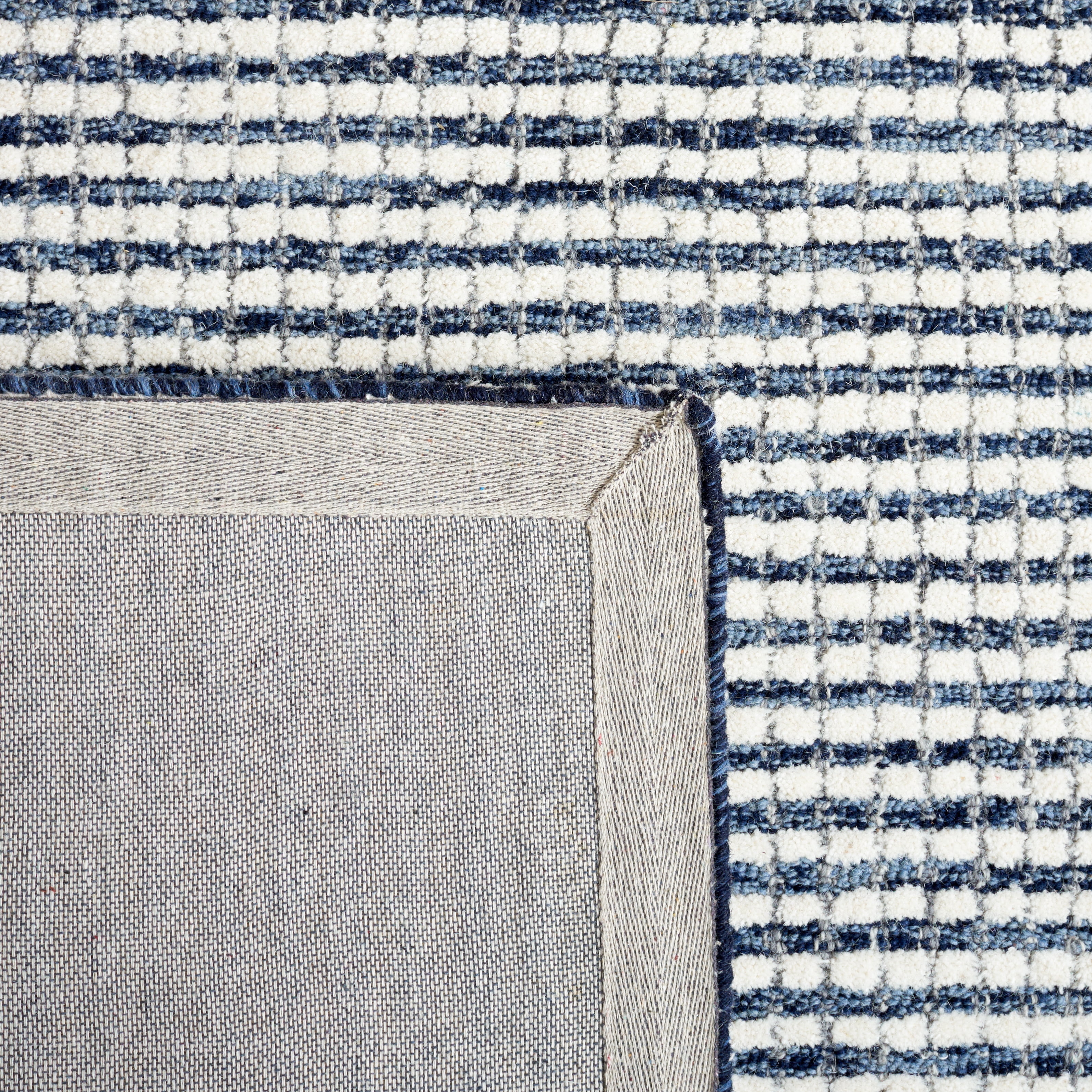 SAFAVIEH Abstract Stephanie Plaid Wool Area Rug, Blue/Ivory, 6' x 6' Square