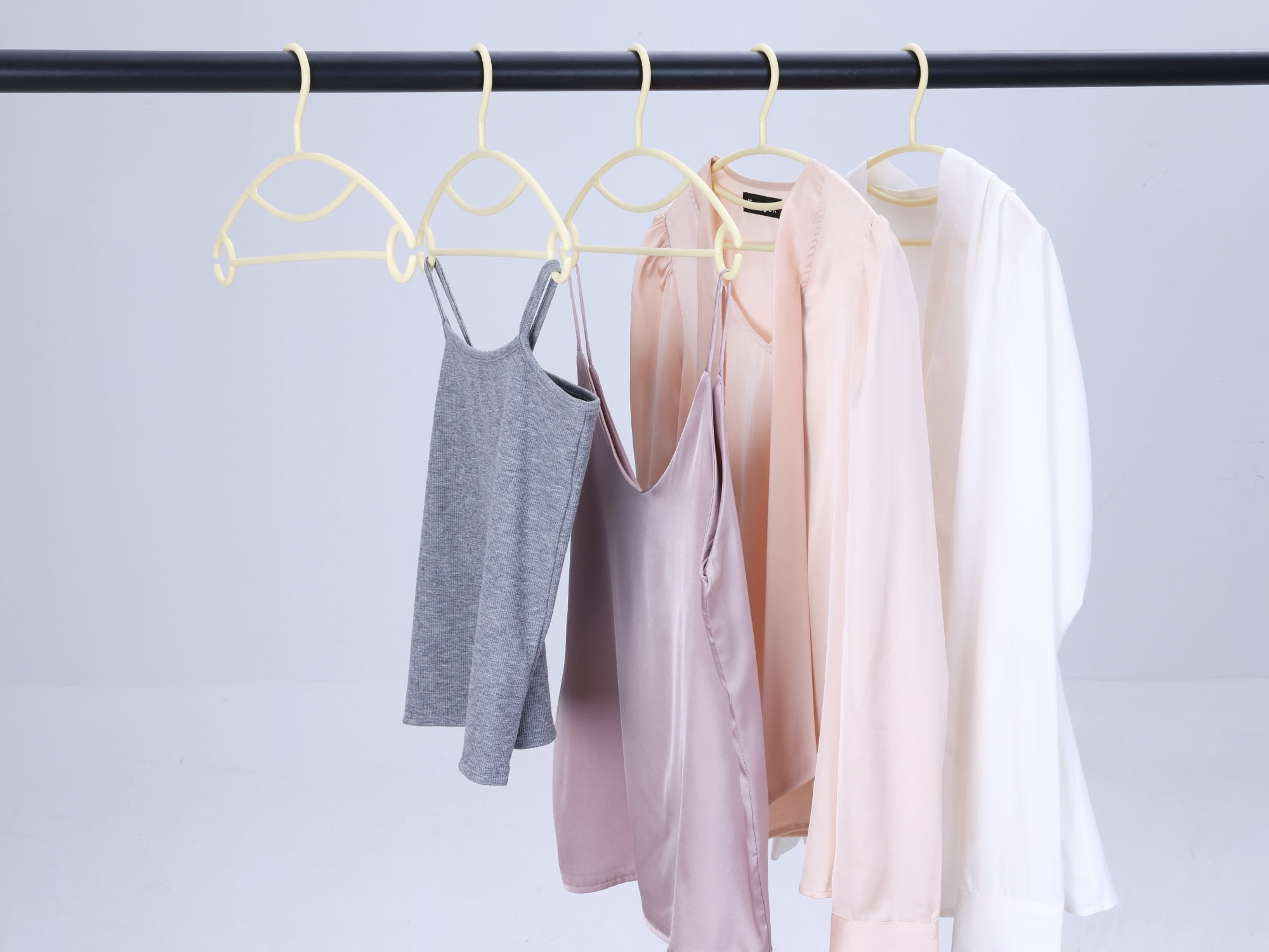 Unique Bargains Plastic Non-Slip Hangers Space Saving Clothes Hangers 30 Packs Beige
