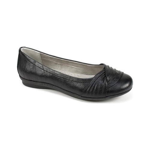 white mountain ballet flats