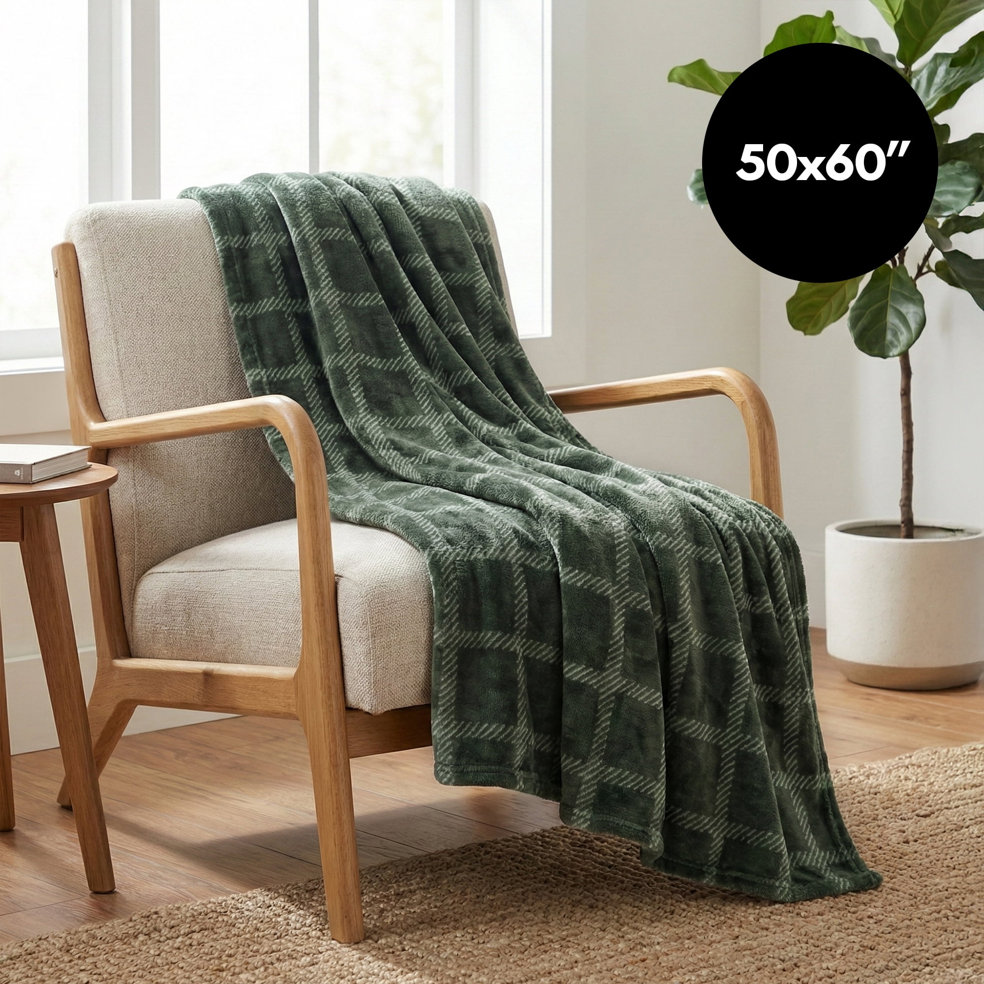 Fleece Throw Blanket - 50x60 Inch - Modern Dash Windowpane Design - Ultra Soft Warmth - Green