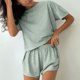 thumbnail image 4 of Pijamas con estampado navideño de otoño e invierno para hombre y mujer, 4 of 5