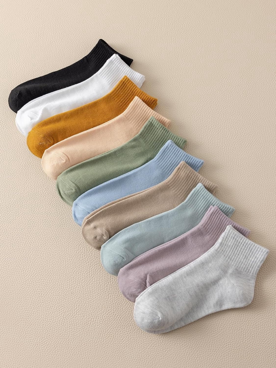 CoCozhu Women's 10 Pairs Vintage Striped Ankle Socks Athletic Sport Casual Crew Socks