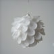 thumbnail image 1 of Xiao Hua 3 bolas de árbol de Navidad blancas de 3,94 pulgadas, adornos colgantes de flores blancas de Navidad con purpurina para Navidad, invierno, vacaciones, bodas, aniversarios, fiestas, blanco A, 1 of 4
