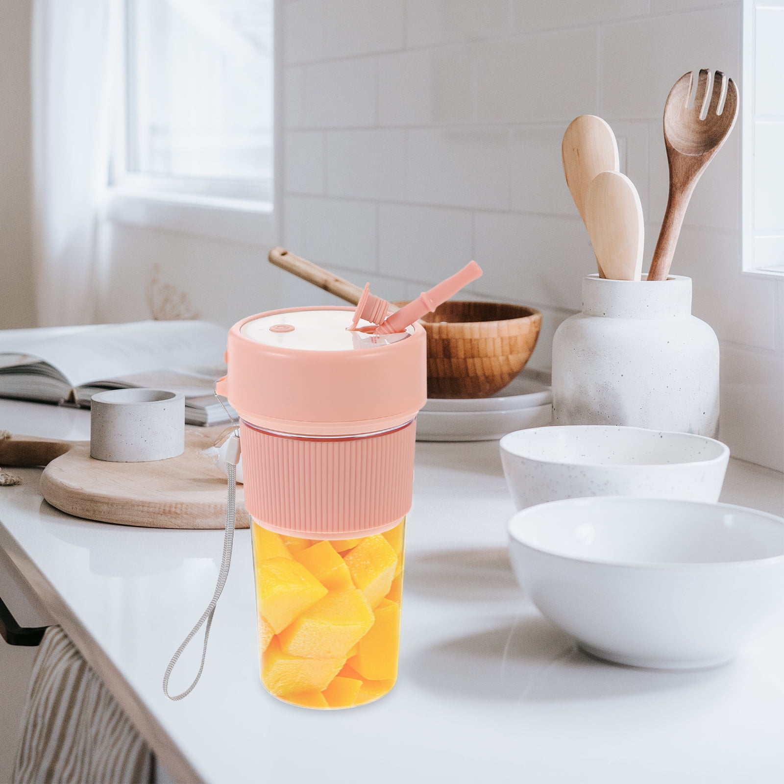 Toyandona Portable Pink Electric Juicer Cup for Fresh Juice and Smoothies 2Pcs