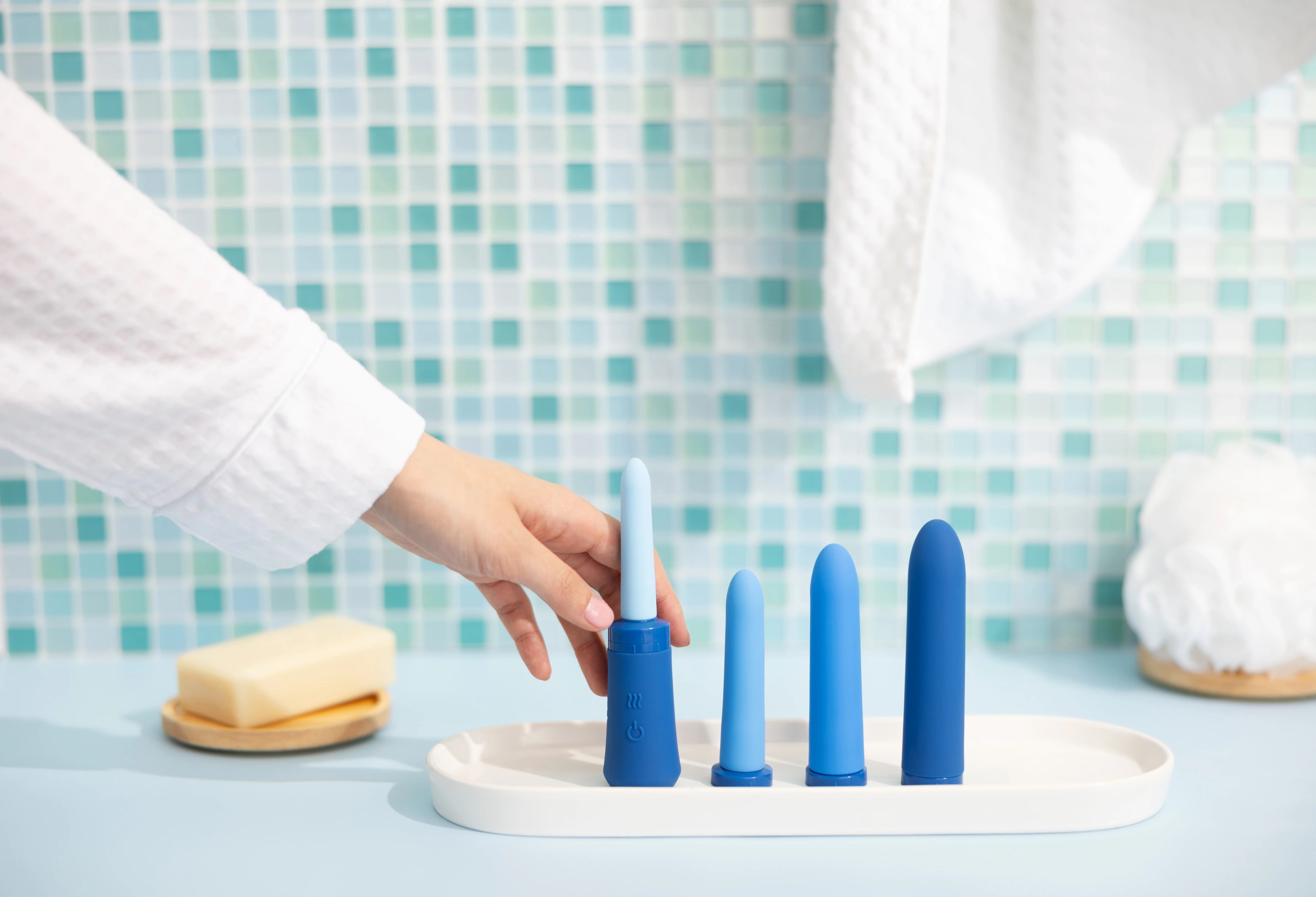 plusOne Vibrating & Warming Vaginal Dilator Set, Intimate Massager, Supports Intimate Wellness