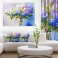 thumbnail image 1 of Lilas Bleus et Blancs dans un Vase, 1 of 3