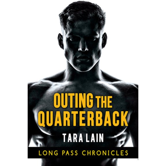 Pre-Owned Outing the Quarterback (Paperback) 1632162040 9781632162045