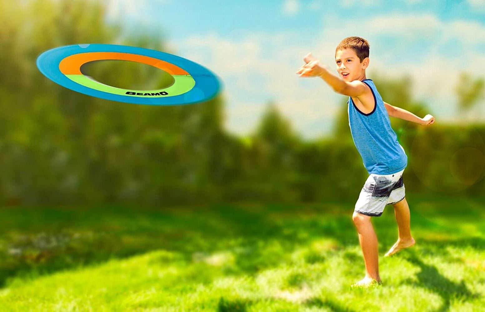 Toysmith Get Outside GO! Beamo Flying Hoop (20-Inch, Assorted Colors), 20 flying hoop is easy to throw, fun to catch By Brand Toysmith