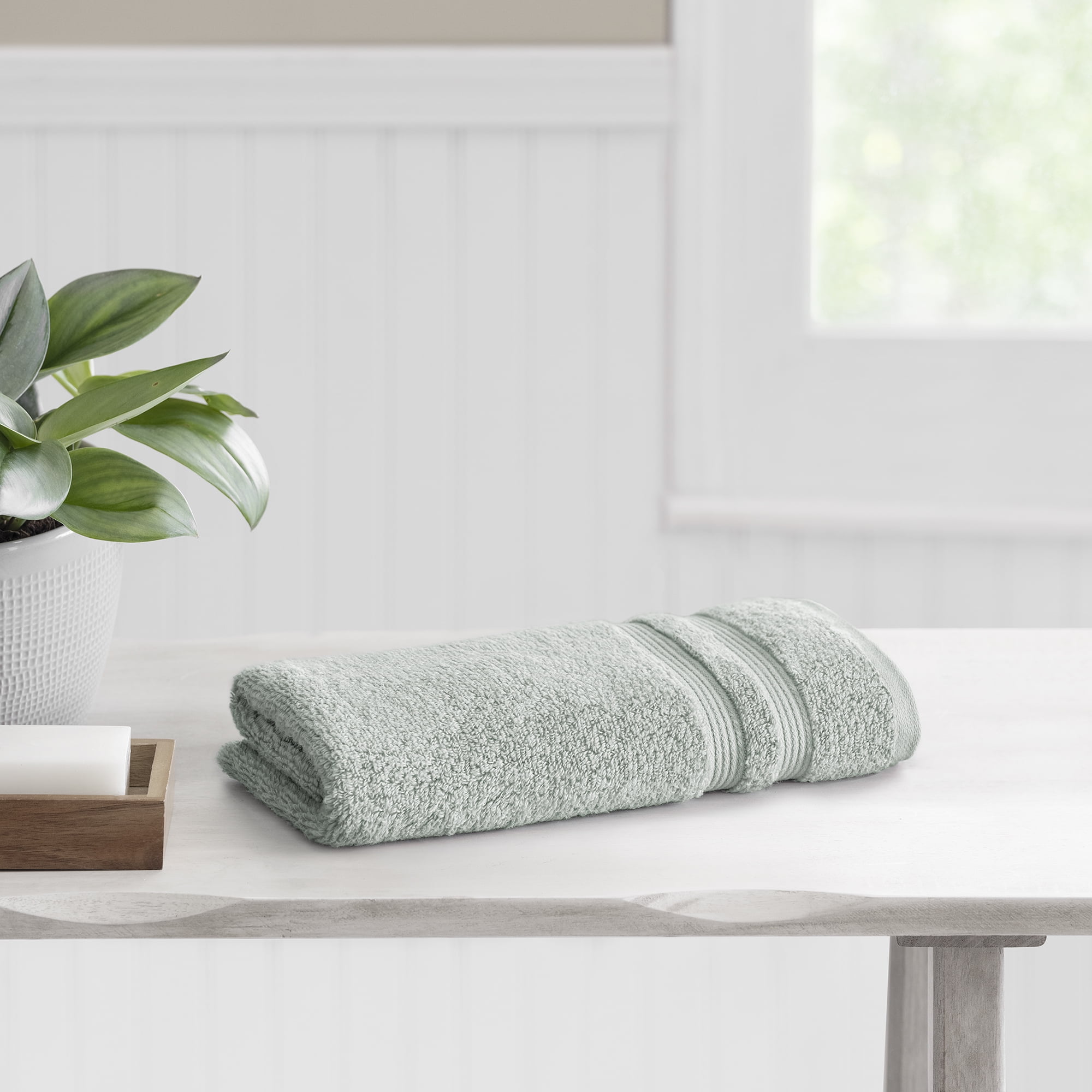 Mainstays Performance Cotton Hand Towel, Super Soft Quick Dry Fade Resistant, Solid Light Green