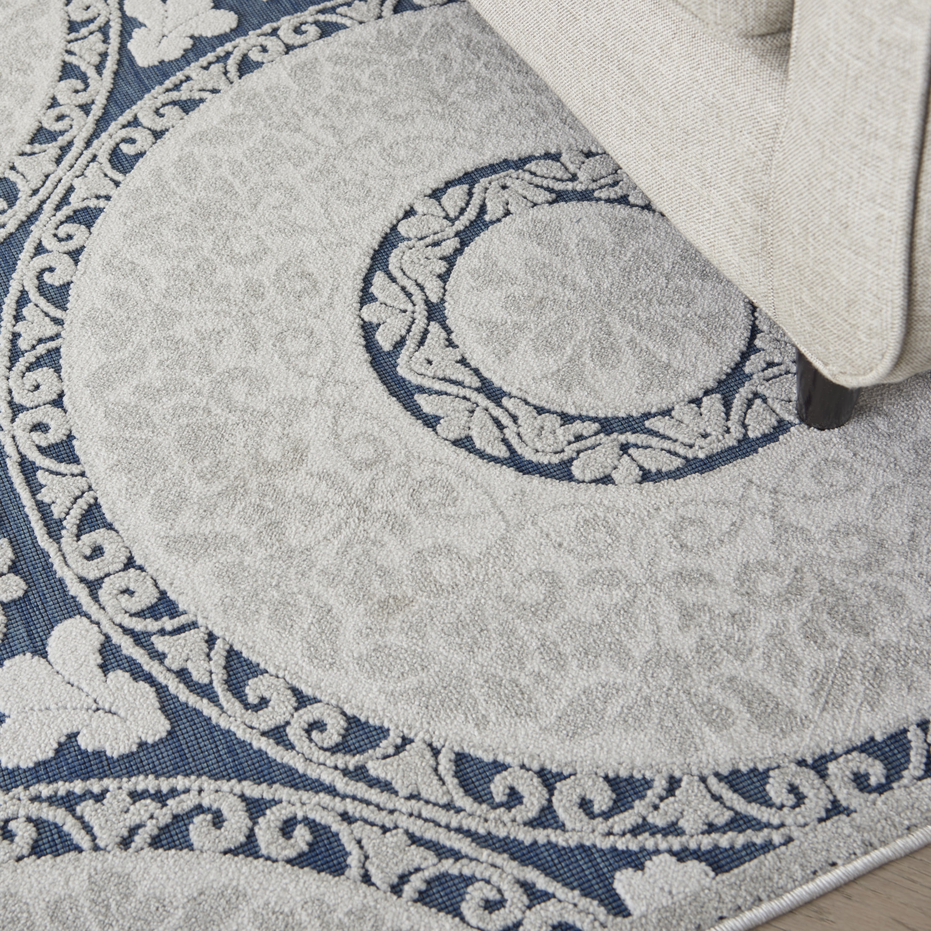 Nourison Calobra Modern Blue 5'3" x 7'3" Area Rug, (5x7)
