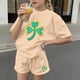 thumbnail image 5 of Vestido de manga corta Estilo Niños Día de San Patricio impreso cuello redondo blusa y pantalones Set de dos piezas Blusa de manga corta, 5 of 6
