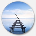 thumbnail image 1 of Designart « Jetty Restes dans un Lac Bleu » Horloge Murale Moderne, 1 of 6