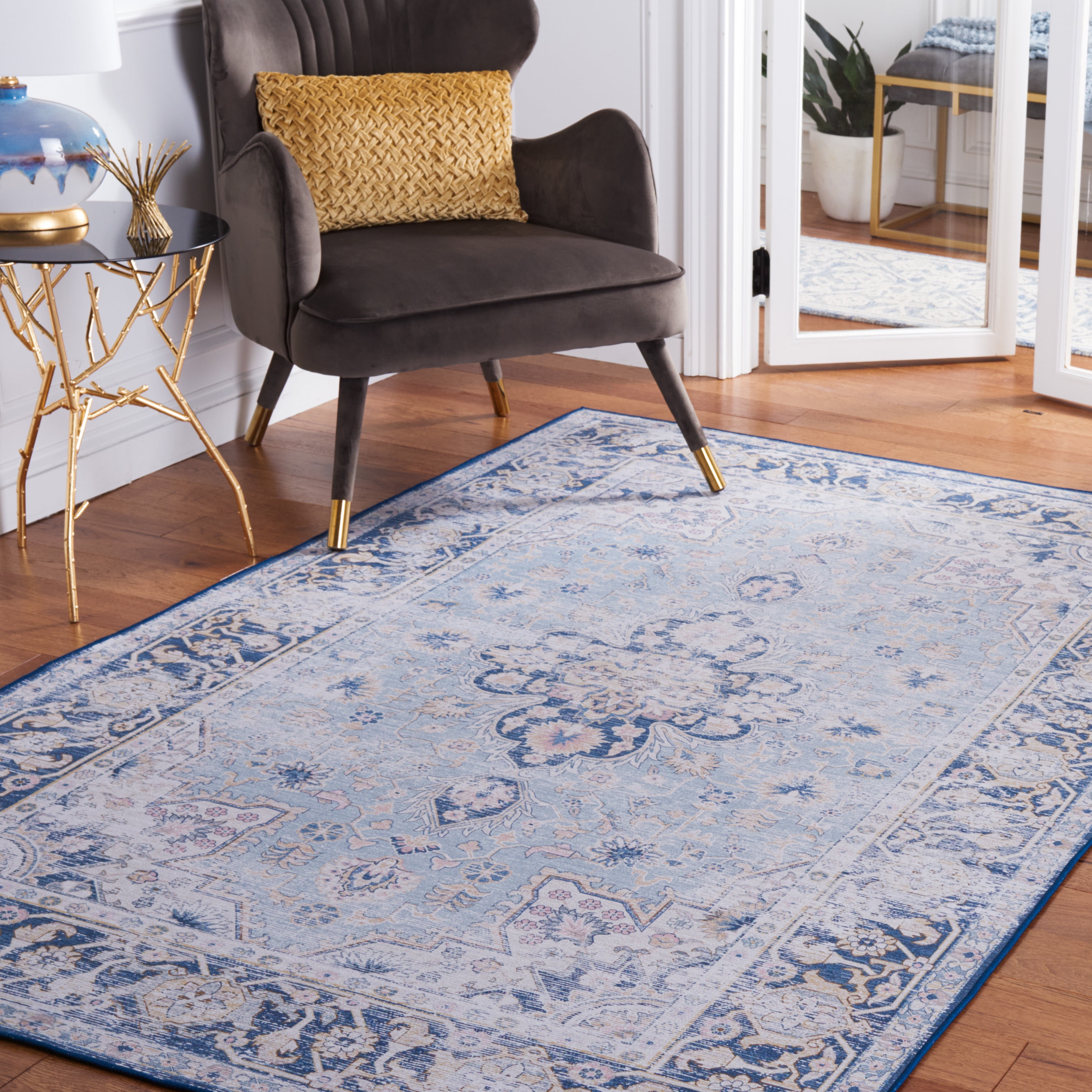 SAFAVIEH Tucson Brooke Traditional Machine Washable Area Rug, 6' x 9', Light Blue/Navy