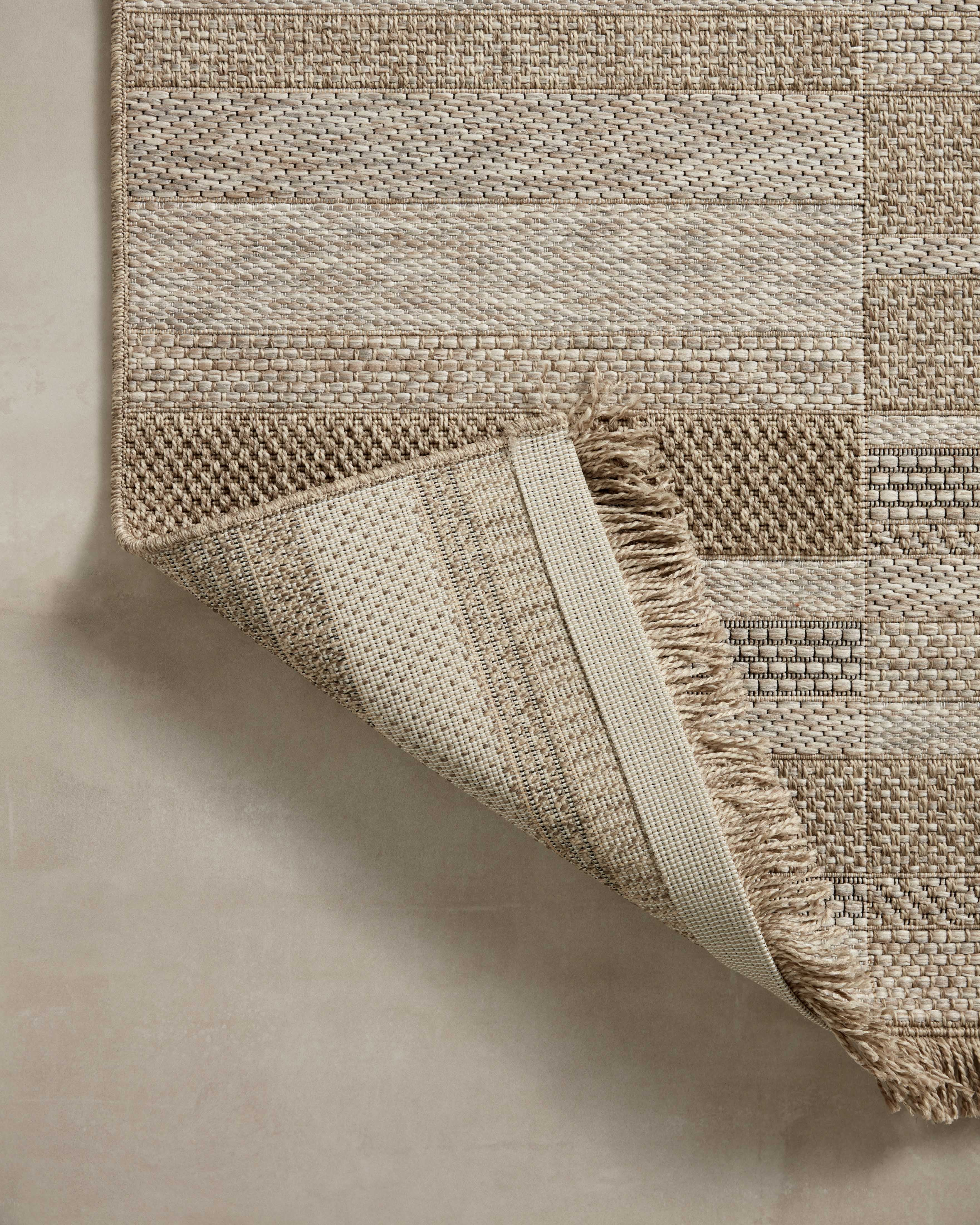 Loloi Dawn Indoor/Outdoor Water-Resistant Patio 2'-3" x 7'-7" Runner Rug