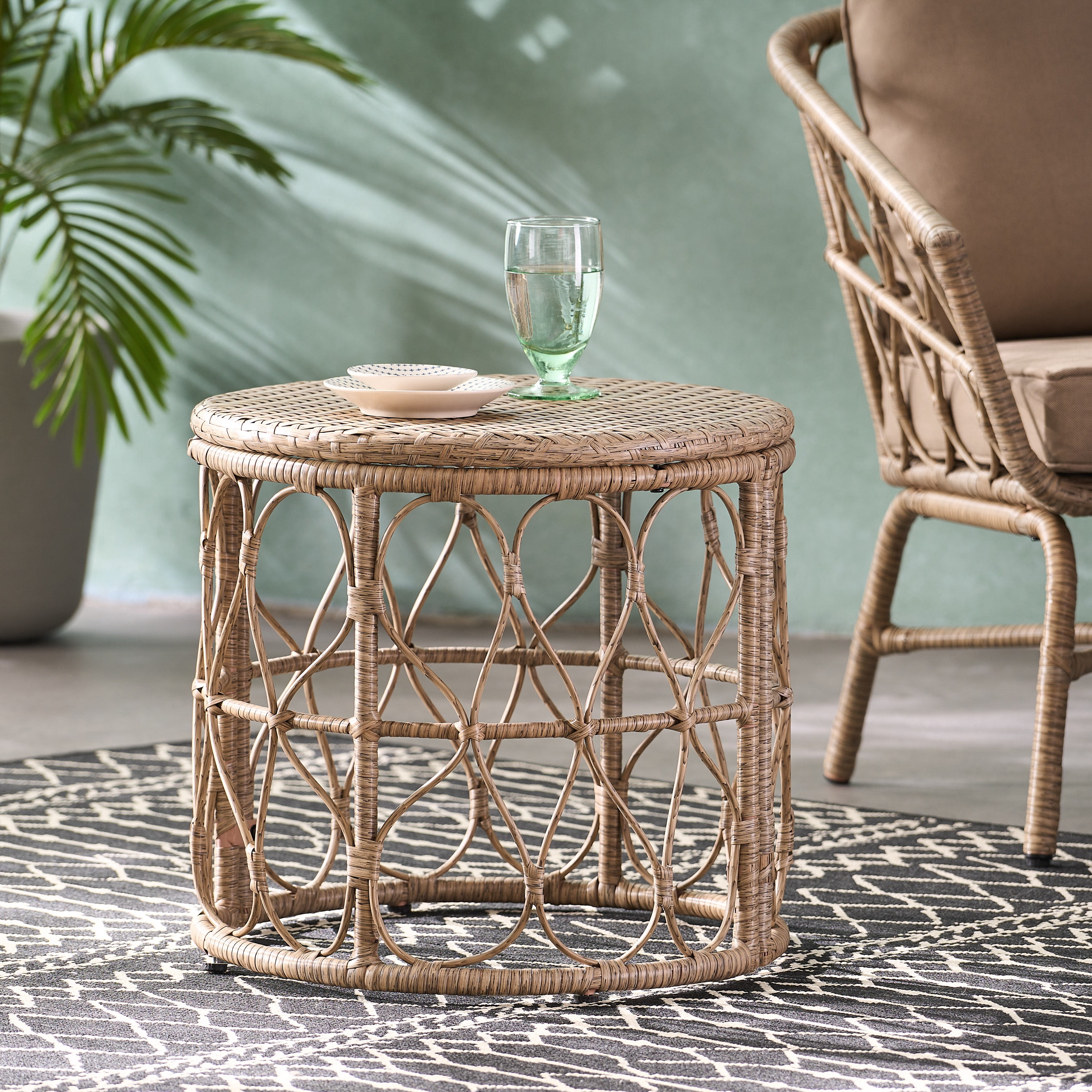 Outdoor Wicker Weave Accent Side Table, Leisure Display Table for Patio Garden, Light Brown