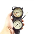 thumbnail image 2 of Manténgase de buceo GG-995 Agua Medidor de presión Mini Duradero Equipo submarino Hidráulica Escala luminosa Manos Cubierta negra Dial blanco Inevent OD003146-00B, 2 of 6