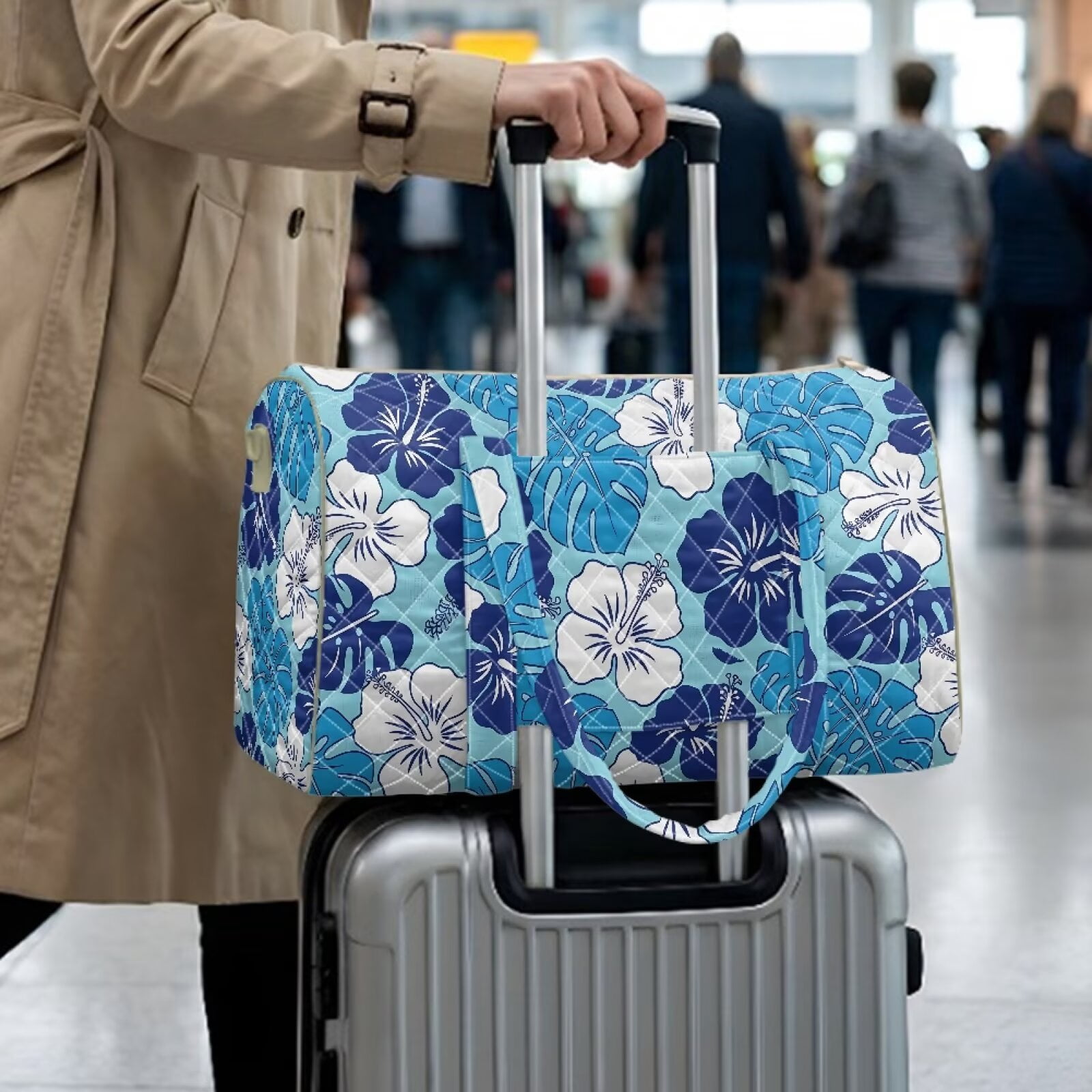 Garronmavis Blue Floral Print Quilted Duffle Bag for Women, Large Weekender Overnight Gym Bag with Luggage Sleeve, Carry On Travel Bag for Airplane Trips