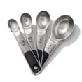 thumbnail image 1 of Cucharas dosificadoras OXO Good Grips de acero inoxidable, 4 piezas, 1 of 7