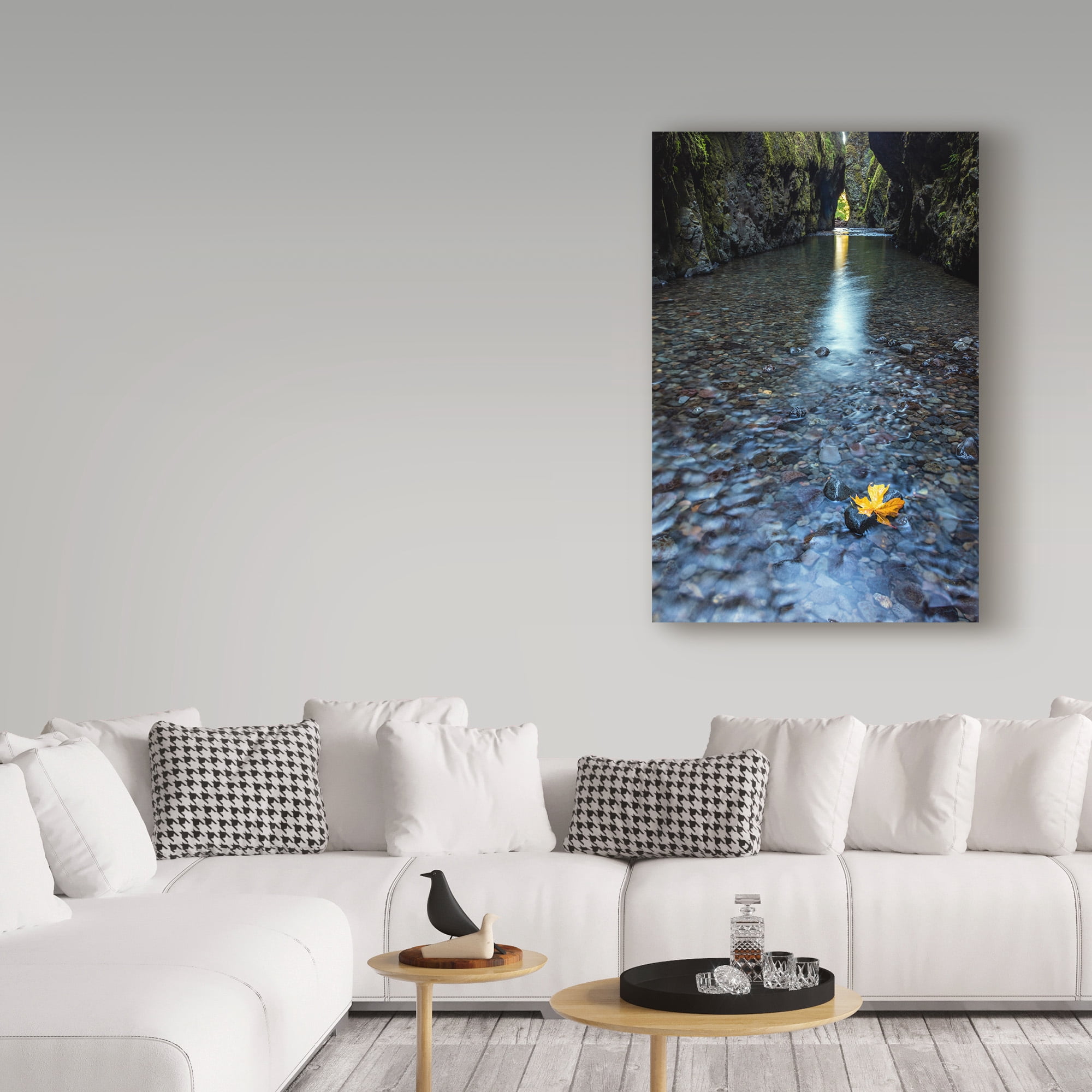 Trademark Fine Art 'Hanging On' Canvas Art by Pierre Leclerc