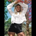 thumbnail image 4 of Sudadera Corta para Mujer, Cuello Redondo, Larga, Talla Grande, Otoño-Invierno 2025, Estilo Jersey Holgado. Crema L, 4 of 9