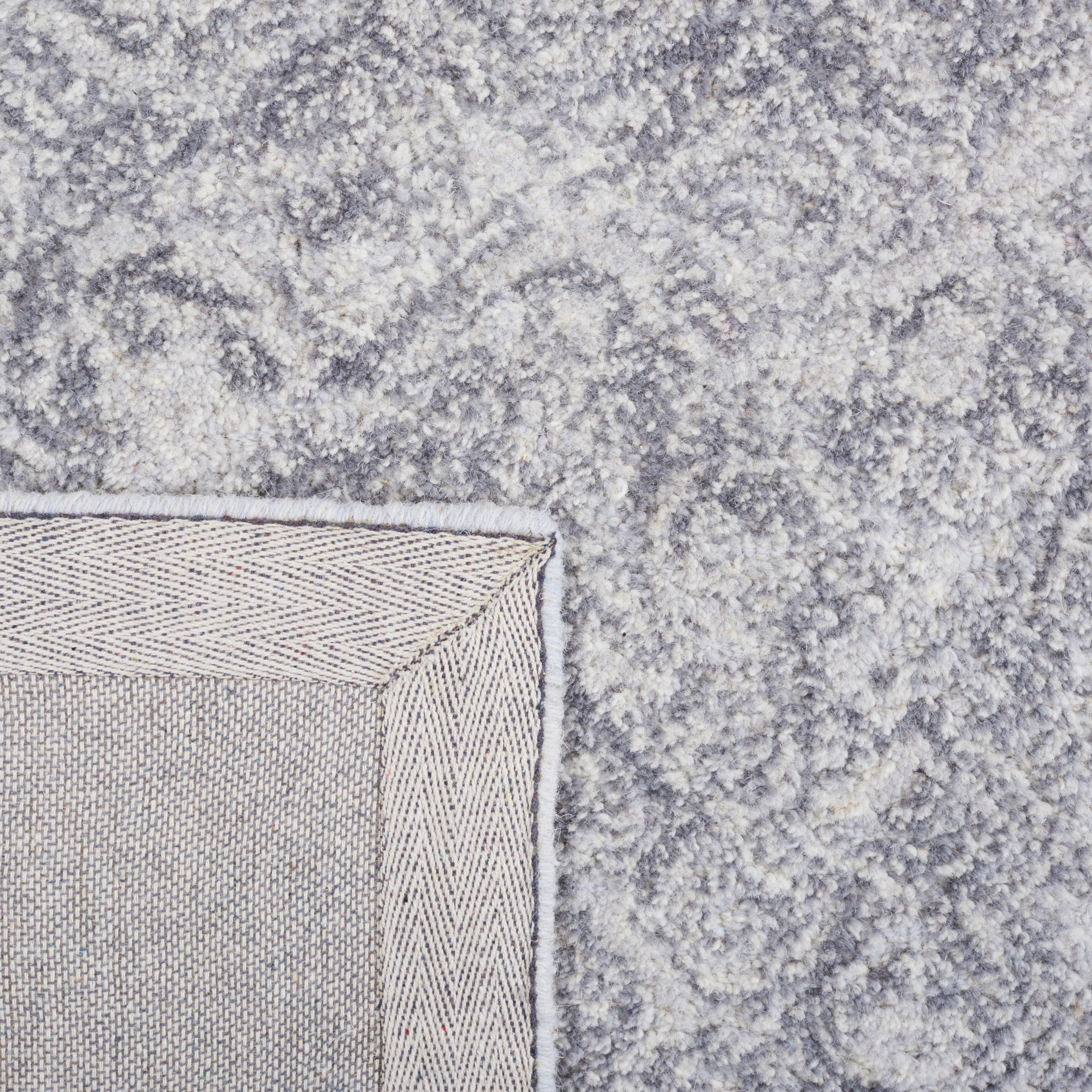 SAFAVIEH Marquee Lalit Diamond Area Rug, Grey, 6' x 6' Round