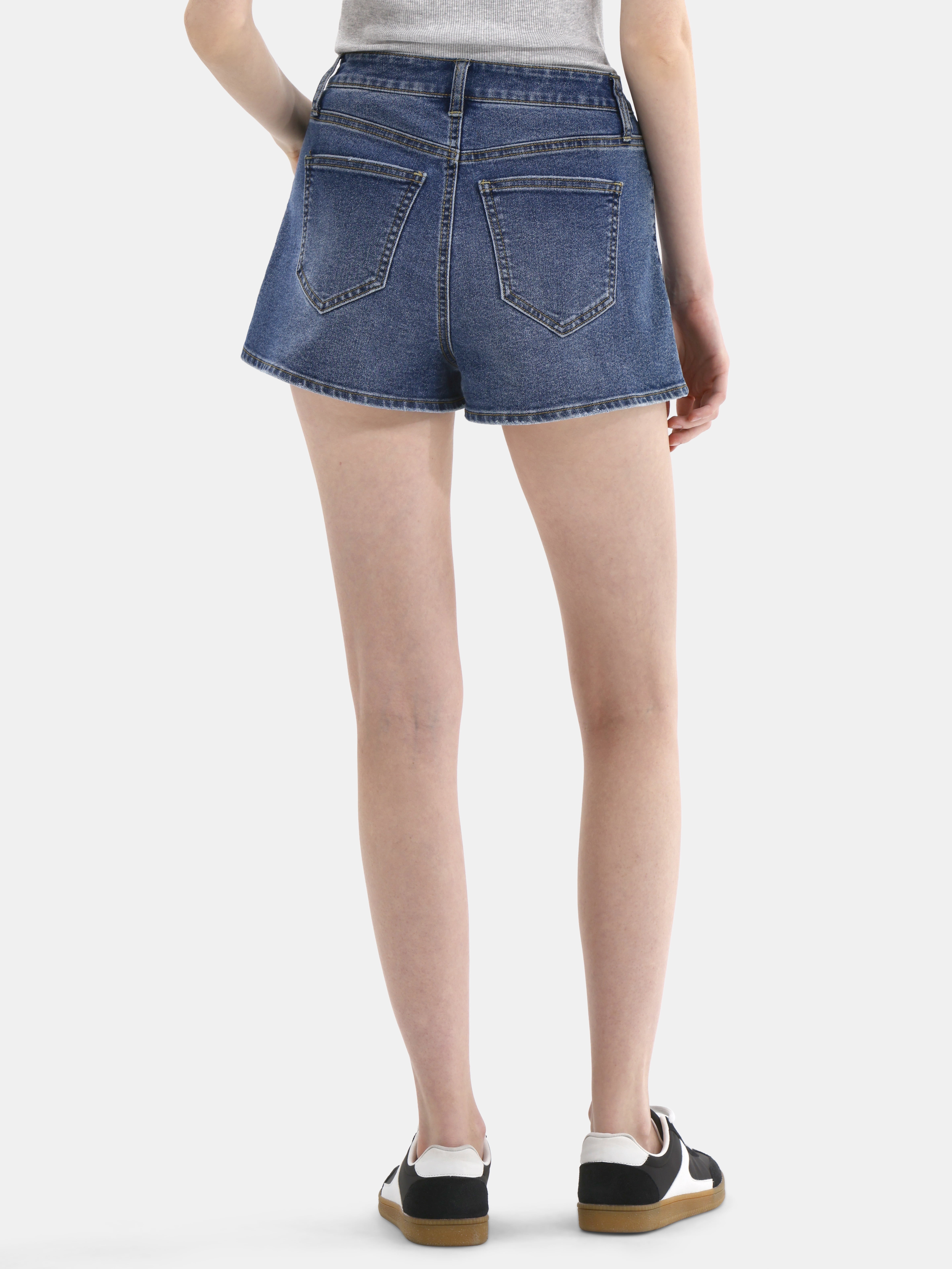 No Boundaries Denim Mom Short, Women's