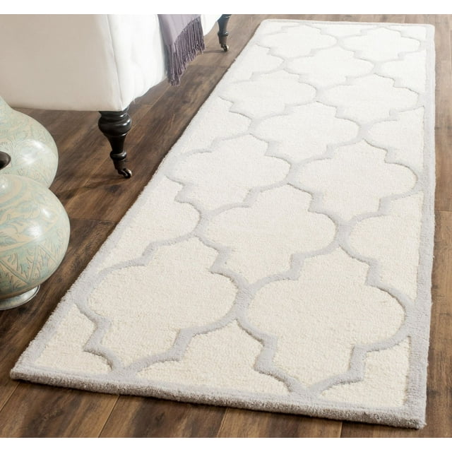 Safavieh Cambridge Kevin Geometric Area Rug
