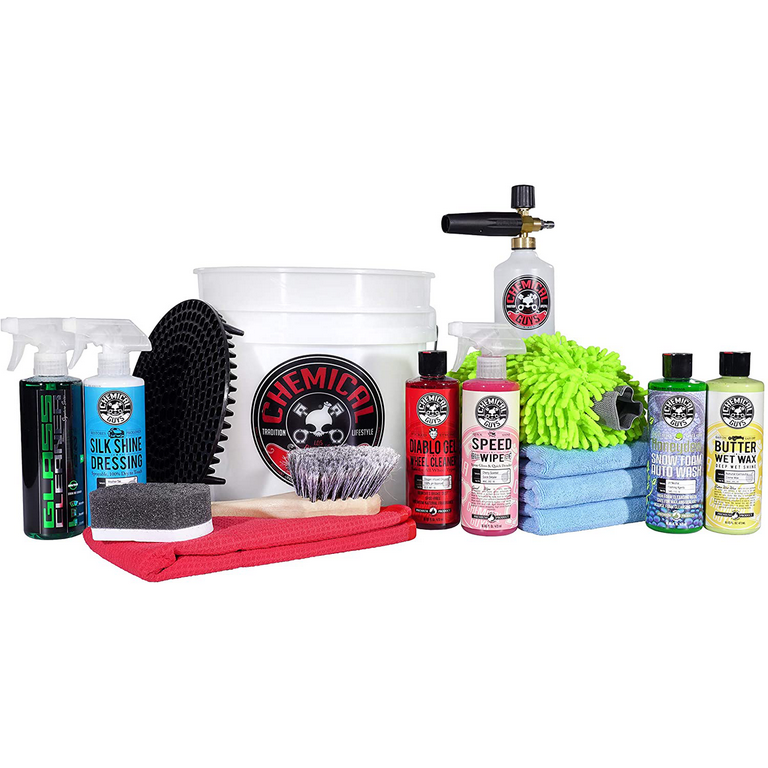  Chemical Guys HOL124 Starter Car Care & Cleaning Kit, 7 Items  Including (6) 16 fl oz Chemicals : Automotive