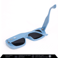 thumbnail image 2 of Lentes De Sol Xolek 152 Moda Retro Rectangular Uv400, 2 of 6