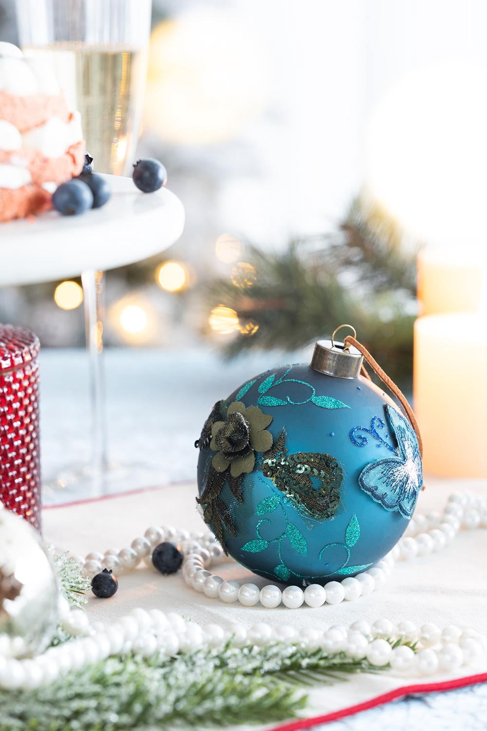 Set of 6 Glass Christmas Ball Ornaments with Glitter and Painting Design by Riccardo Tree Decor