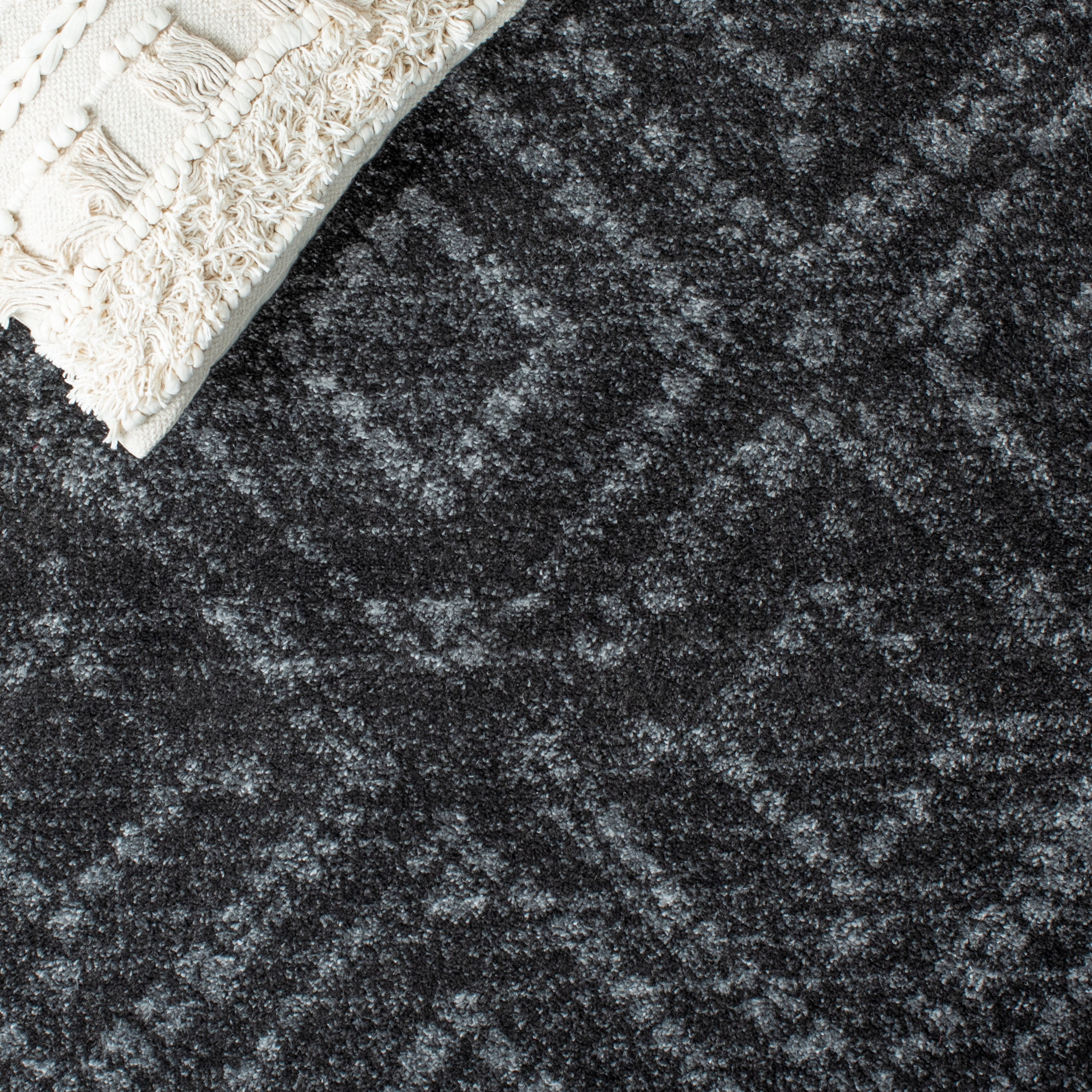 Safavieh Adirondack Lecia Geometric Runner Rug, Dark Gray/Gray, 2'6" x 10'