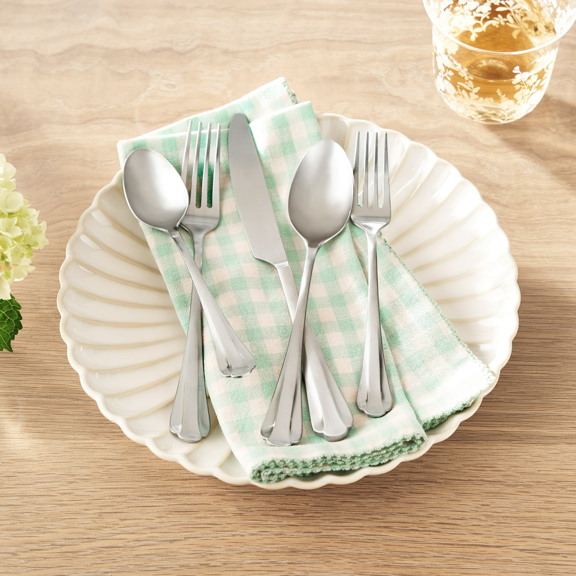 Pioneer Woman Colette Satin 20 piece Flatware Set