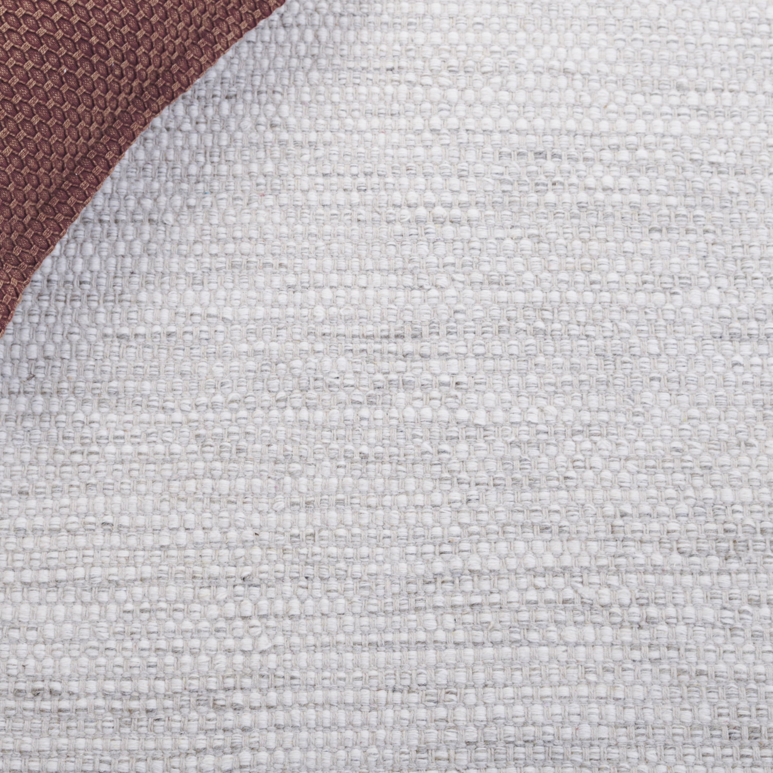 Safavieh Vermont Luigi Solid Color Area Rug, Ivory/Beige, 5' x 8'