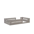 thumbnail image 4 of Cama de plataforma de madera de tamaño completo con barandilla, 4 of 5