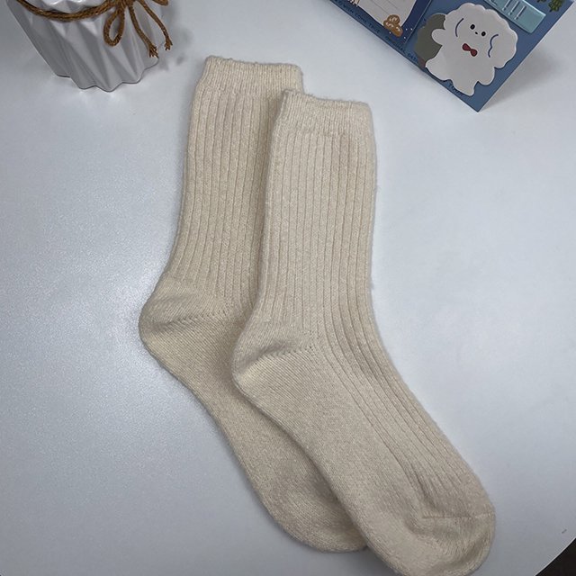 Harpily Women Autumn and Winter Solid Color Wool Socks Simple Fashion Solid Color Mid Tube Socks