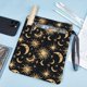 thumbnail image 5 of Funda de libro con diseño de luna, sol y estrellas, color negro, para libros de bolsillo, lavable, con cremallera y bolsillo adicional., 5 of 9