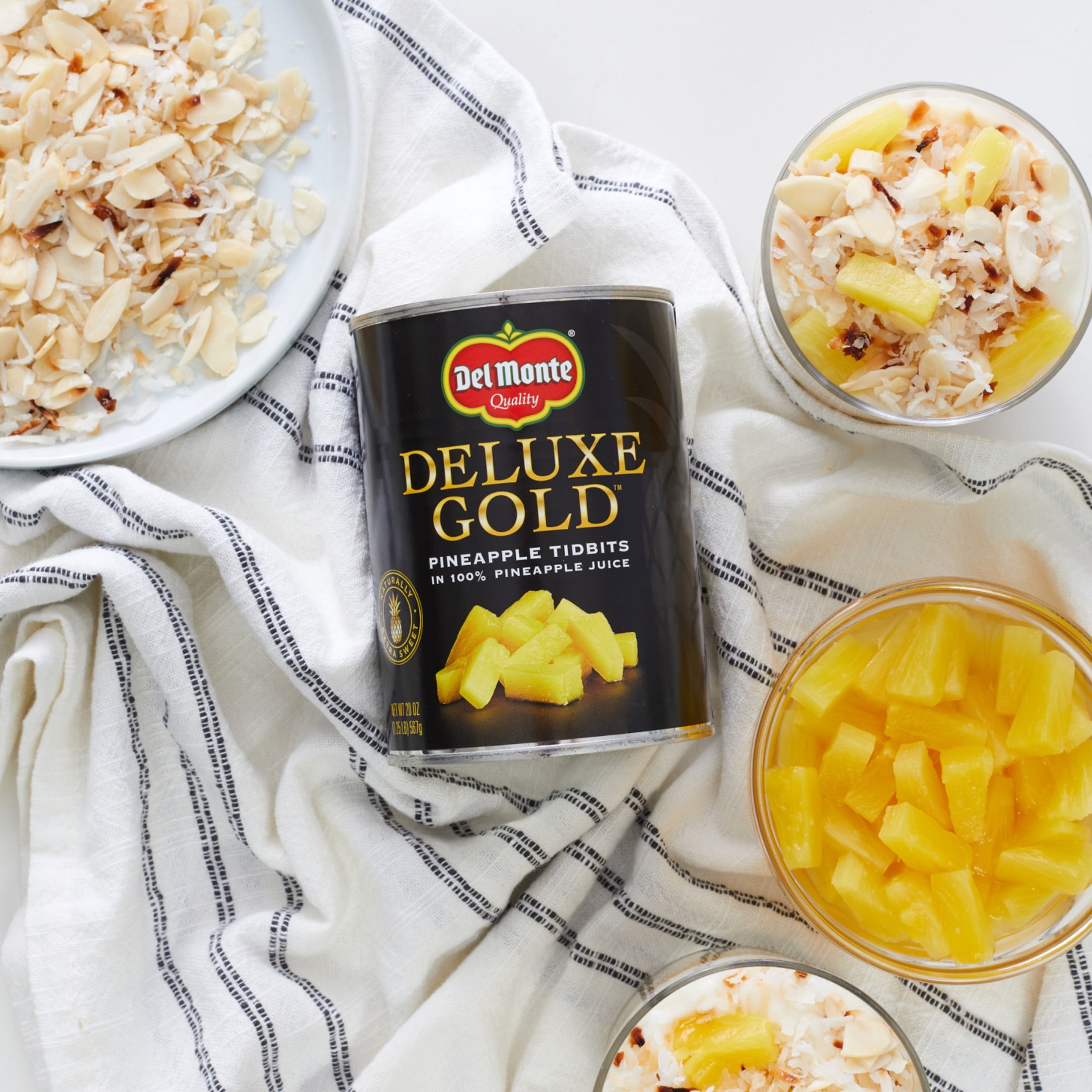 3 pack) Del Monte Deluxe Gold Pineapple Tidbits in 100% Pineapple