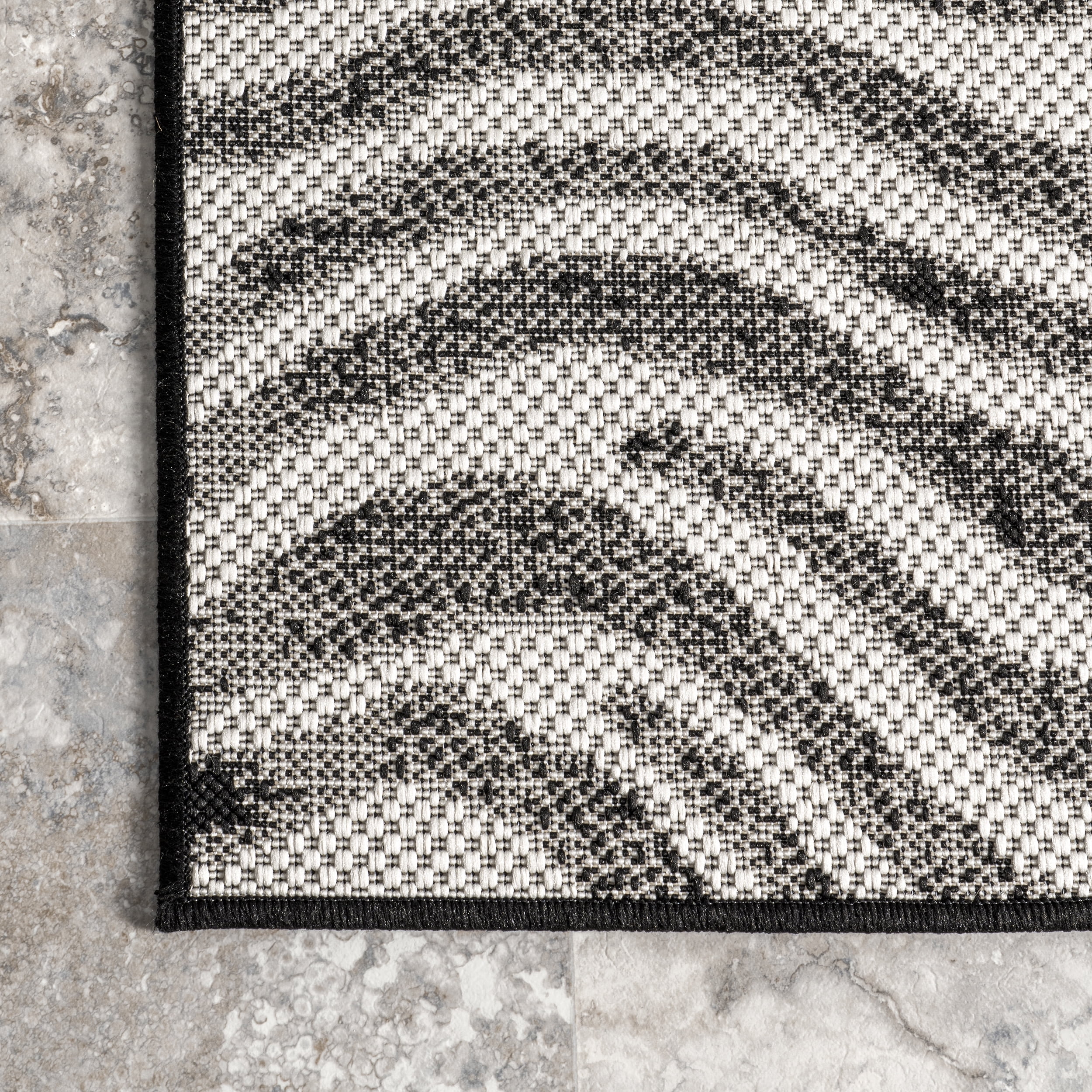 nuLOOM Katrine Zebra Indoor/Outdoor Area Rug, 6' 7" x 9', Black