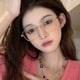 thumbnail image 4 of Gafas lisas con luz azul para mujer, estilo literario, deseo puro, cara de espectáculo de viento, caja pequeña y grande, montura de gafas para miopía, 4 of 6