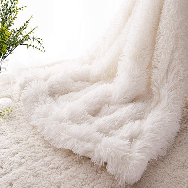 Couverture en Fausse Fourrure Douce et Pelucheuse à Poils Longs pour Lit, Longue Fourrure Solide, Réversible, Chaude, Confortable et Luxueuse, Couverture Moelleuse pour Canapé, Canapé comme Cadeau de Décoration d'Intérieur (Blanc, 127 X 152,4 Cm)