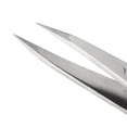 thumbnail image 2 of Pinzas Tweezerman de acero inoxidable con punta para cejas, 2 of 8